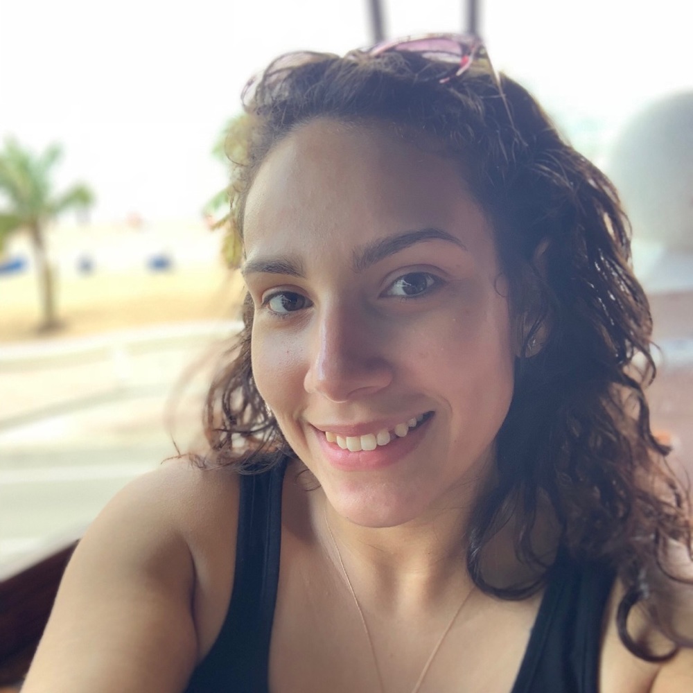 Meet your Posher, Claudia